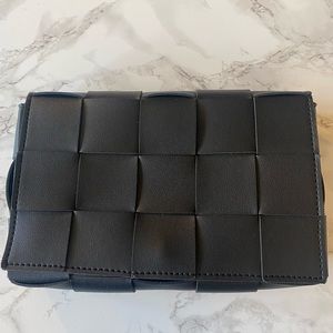 Black Cassette Intrecciato crossbody